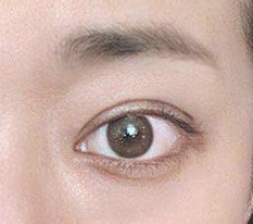 눈 한거 어떤가요?? 자연스럽게 잘 된것같죵??