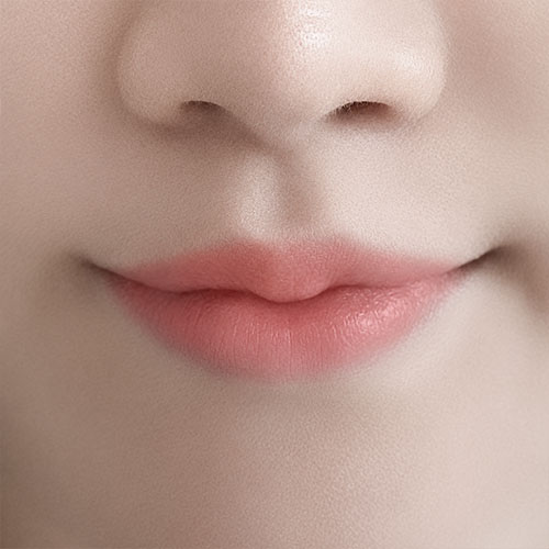 무표정으로 있어도 될듯